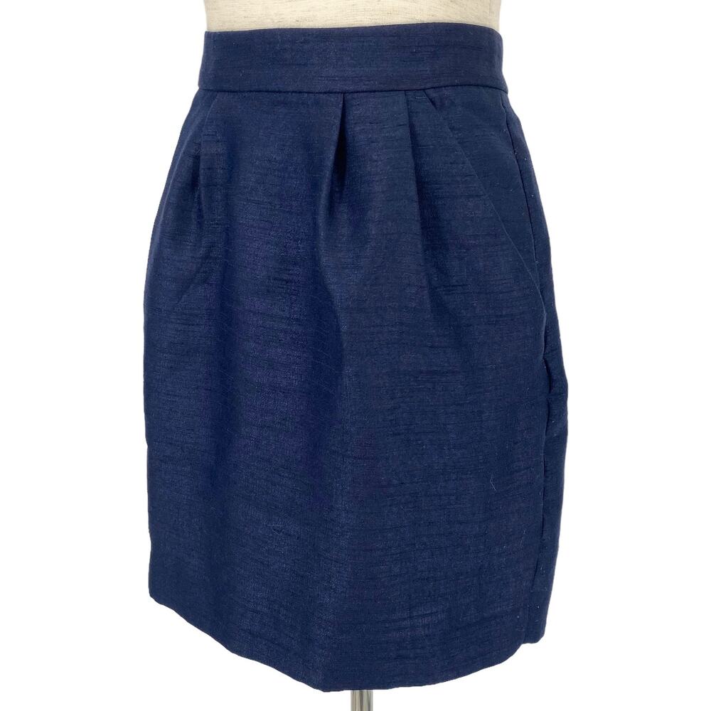 H&M Chambray Blue Pleated Front Mini Skirt Size 6 Business Casual Chic Pockets